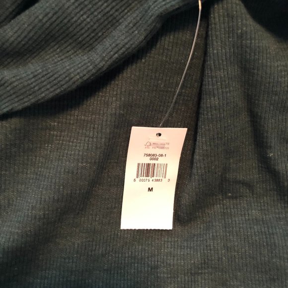 Ribbed Turtleneck T-Shirt - Picture 3 of 4